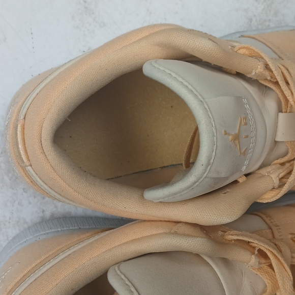 Jordan 1s - Picture 6 of 7